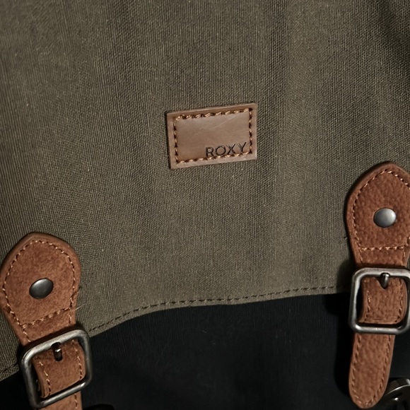 Roxy Bag/Backpack - Picture 2 of 5